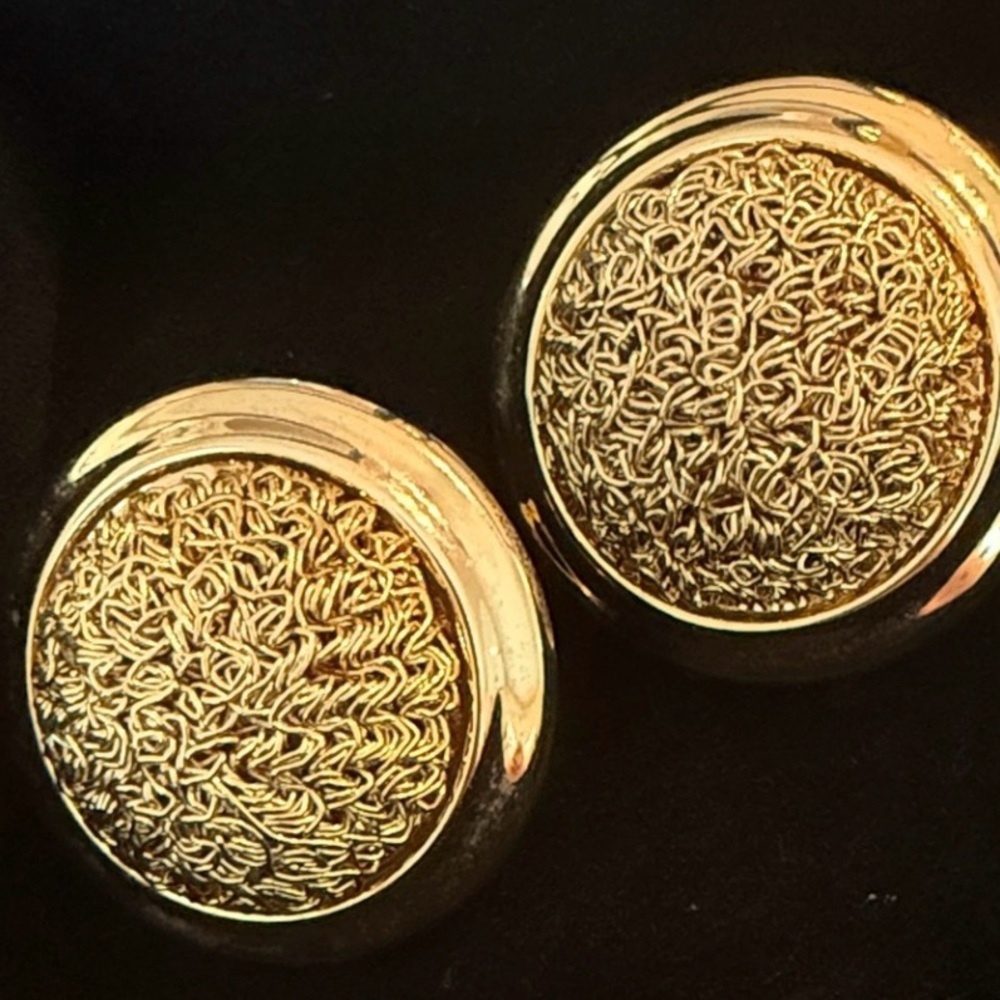 Vintage Gold-Tone Women's Clip On Earrings